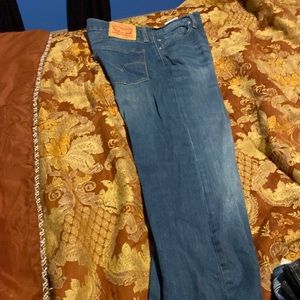 Levi’s 32/30  blue jeans for boys  513 “